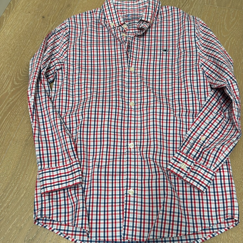 Vineyard vines on the go brrr performance button down shirt boys size small